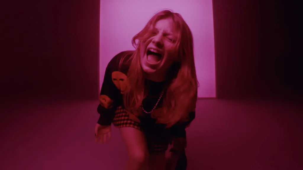 Harper Chelsea Smile video