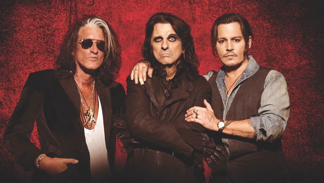 Hollywood Vampires (Joe Perry, Alice Cooper, Johnny Depp)… Kerrang!