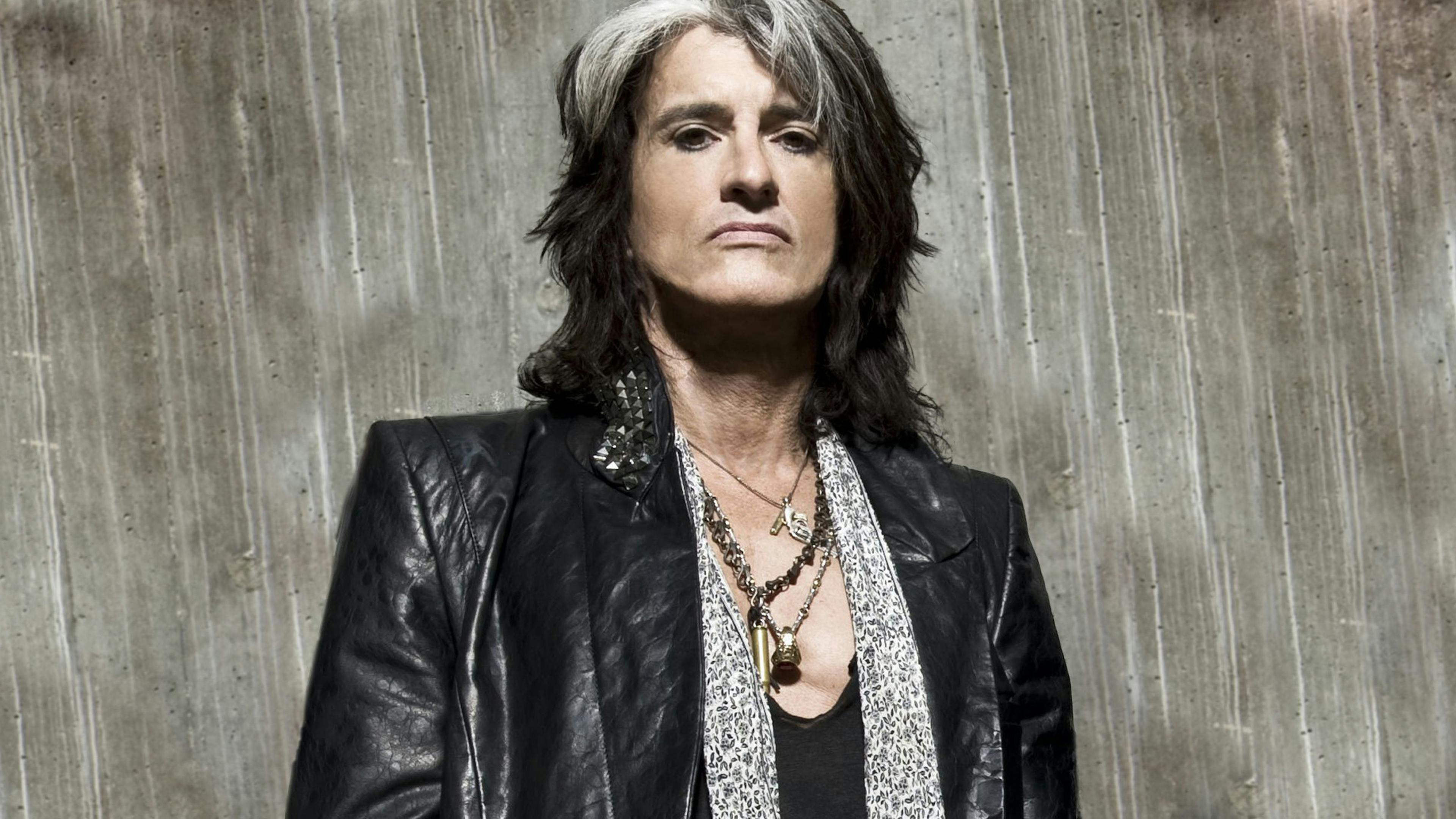 Joe Perry: “Aerosmith are well endowed with fighting spirit. We still go out thinking we have something to prove”