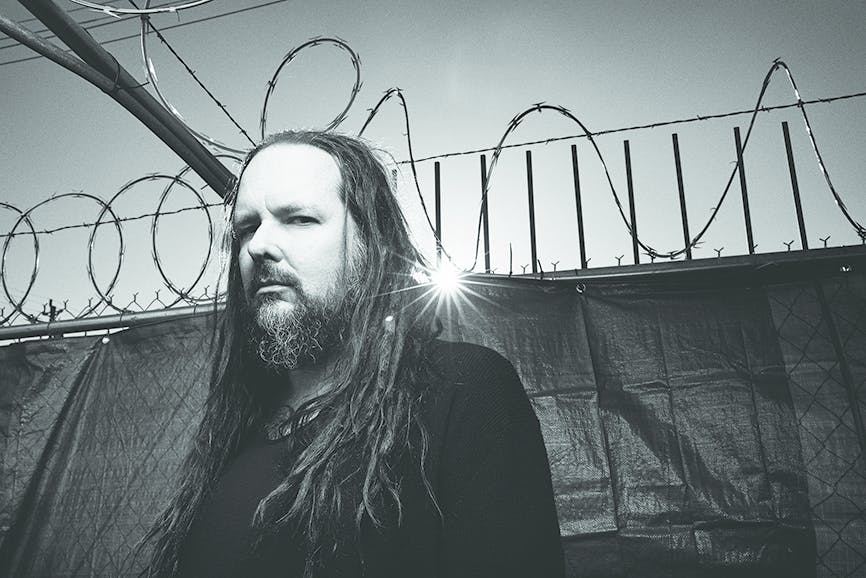 Jonathan Davis Issues Emotional Statement Regarding The Death Of His Wife, Deven