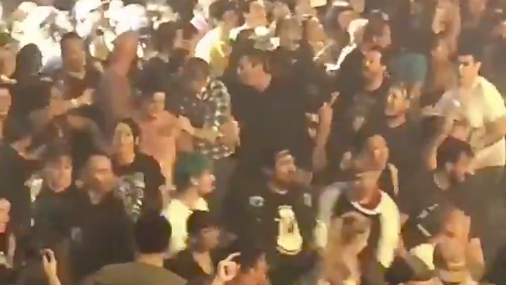 Josh Homme Moshing At A Distillers Show Is Absolute #CoupleGoals