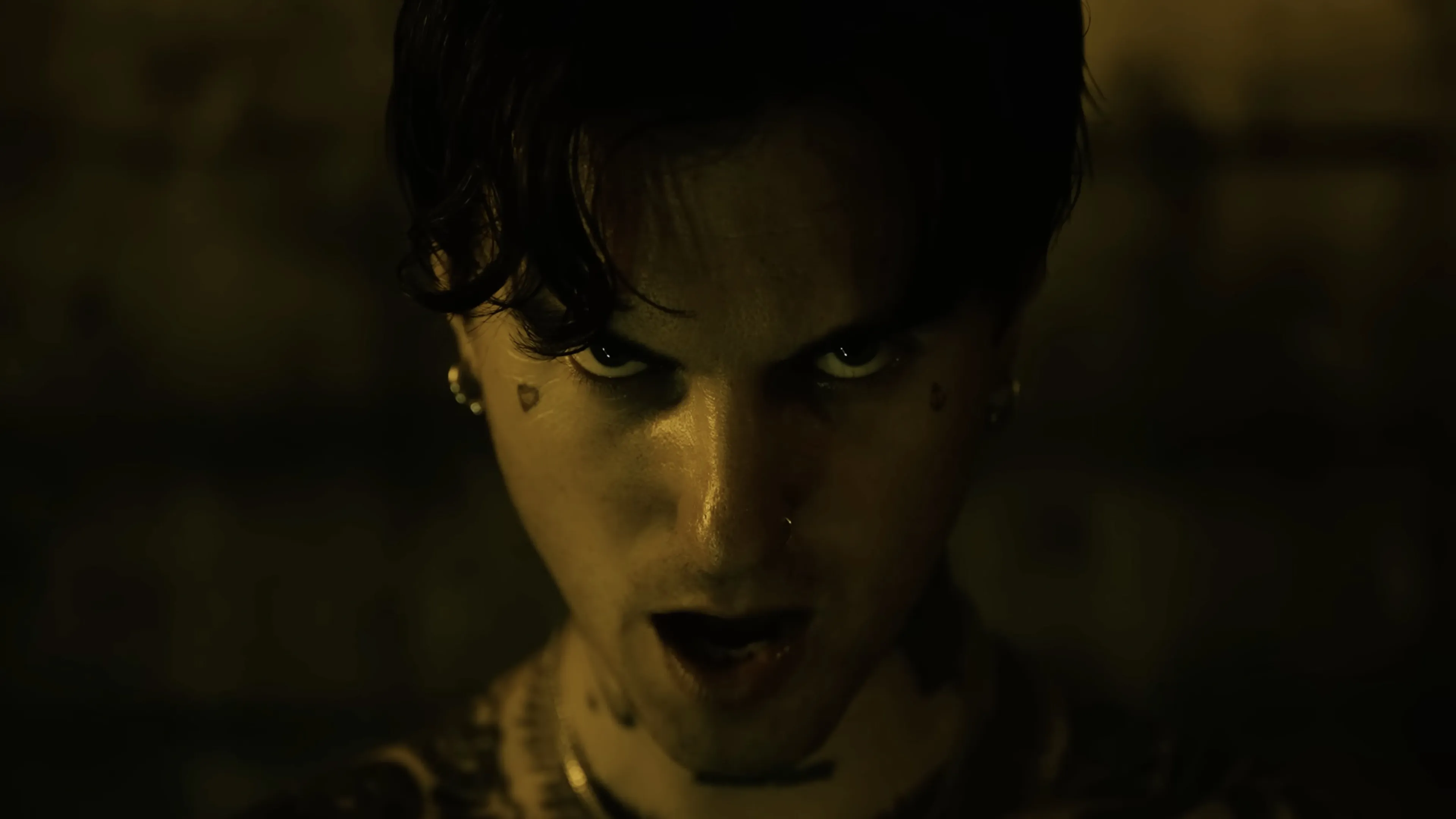 Jutes drops “animalistic and unhinged” new single, Parasite