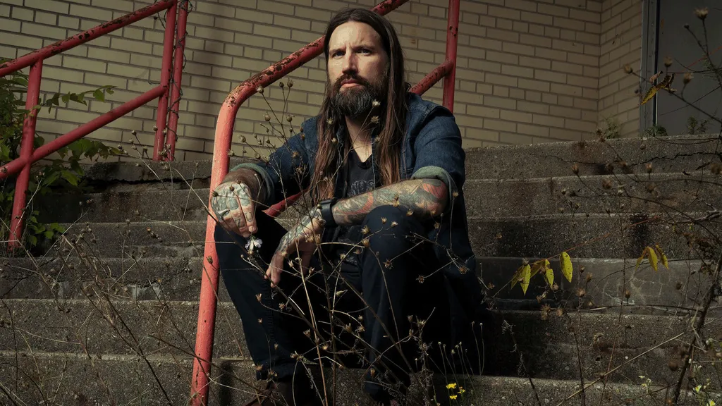 Keith Buckley solo Kerrang 2021 header credit Andrew Lipovsky