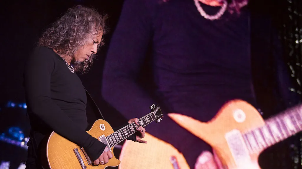 Kirk Hammett solo live promo credit Ross Halfin