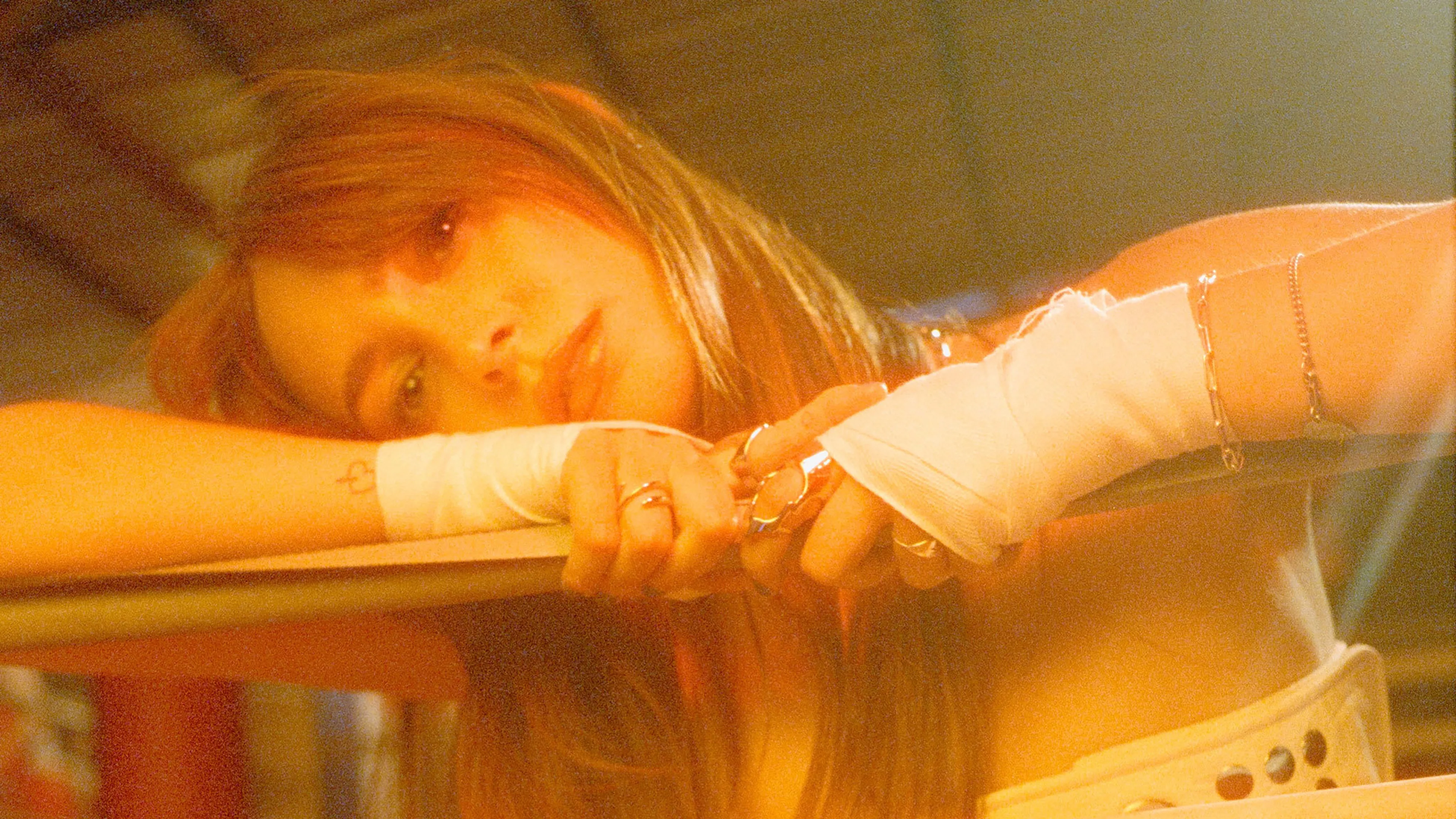 LØLØ releases new single, the punisher