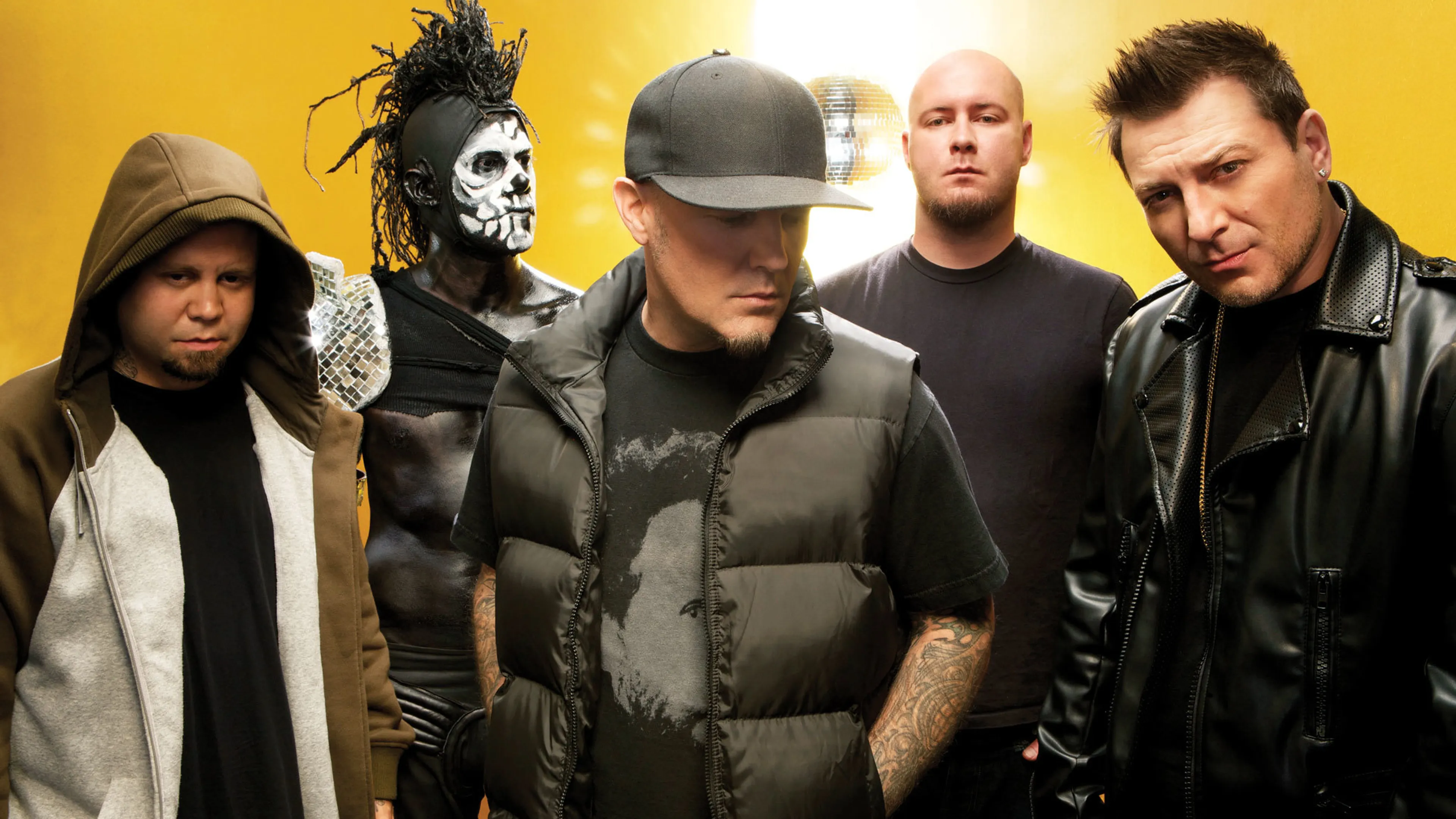 “This one’s for you Sammy”: Limp Bizkit play first show since Sam Rivers’ passing