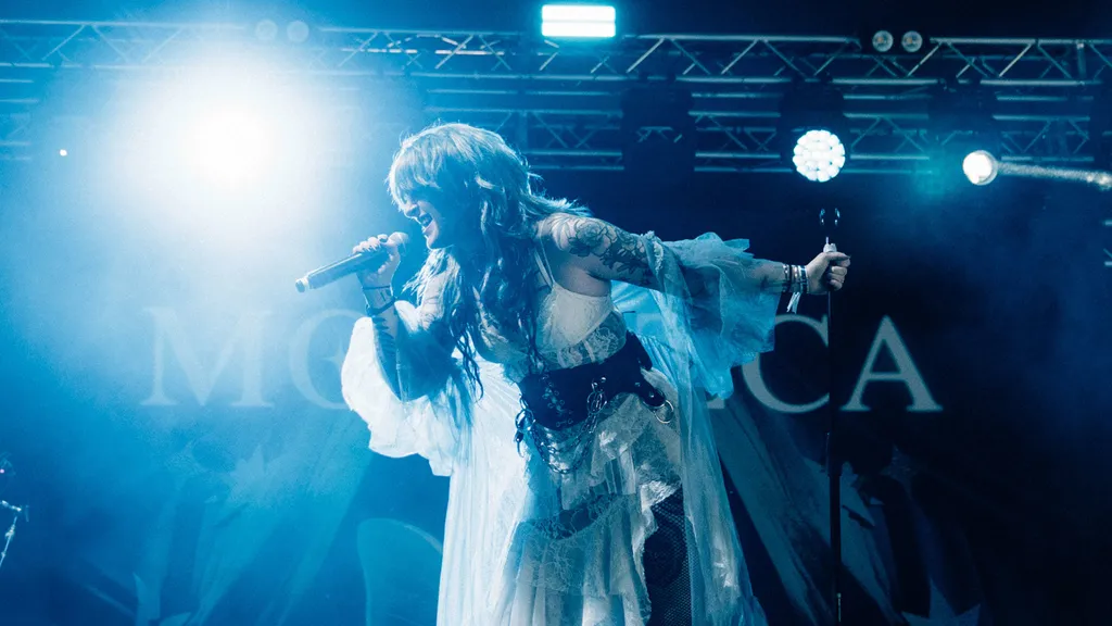 MOTHICA Download Festival 2025 live header credit Bethan Miller