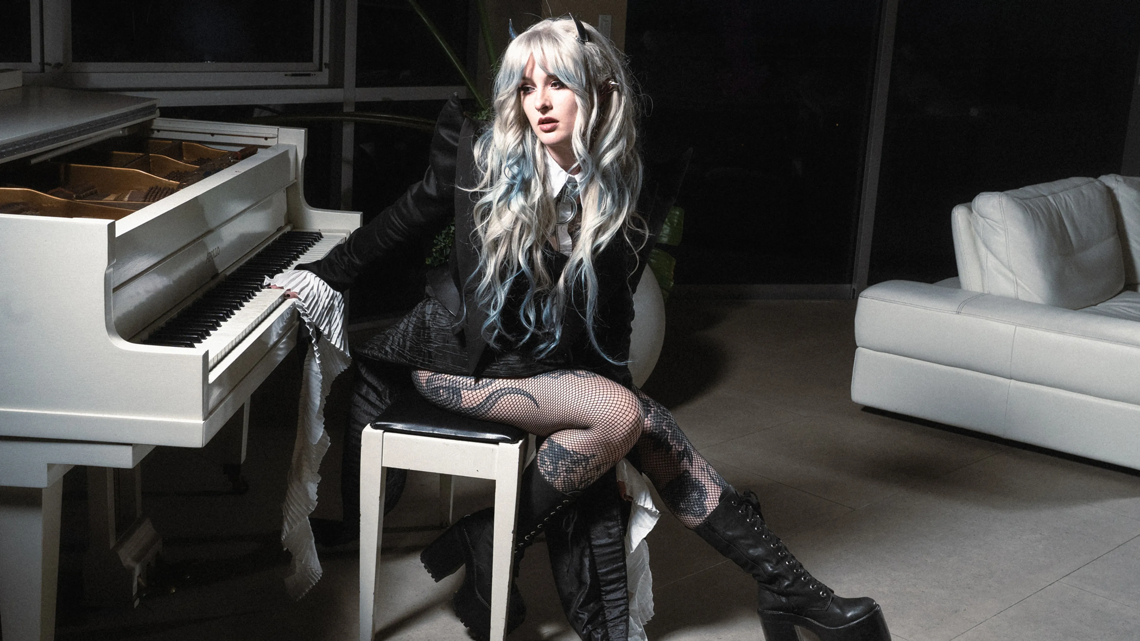 MOTHICA returns with new single EVERGREEN MISERY: “I knew I wanted to step into a heavier era”