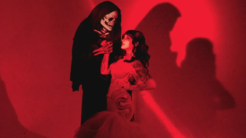 MOTHICA WEB SLEEVE 2024