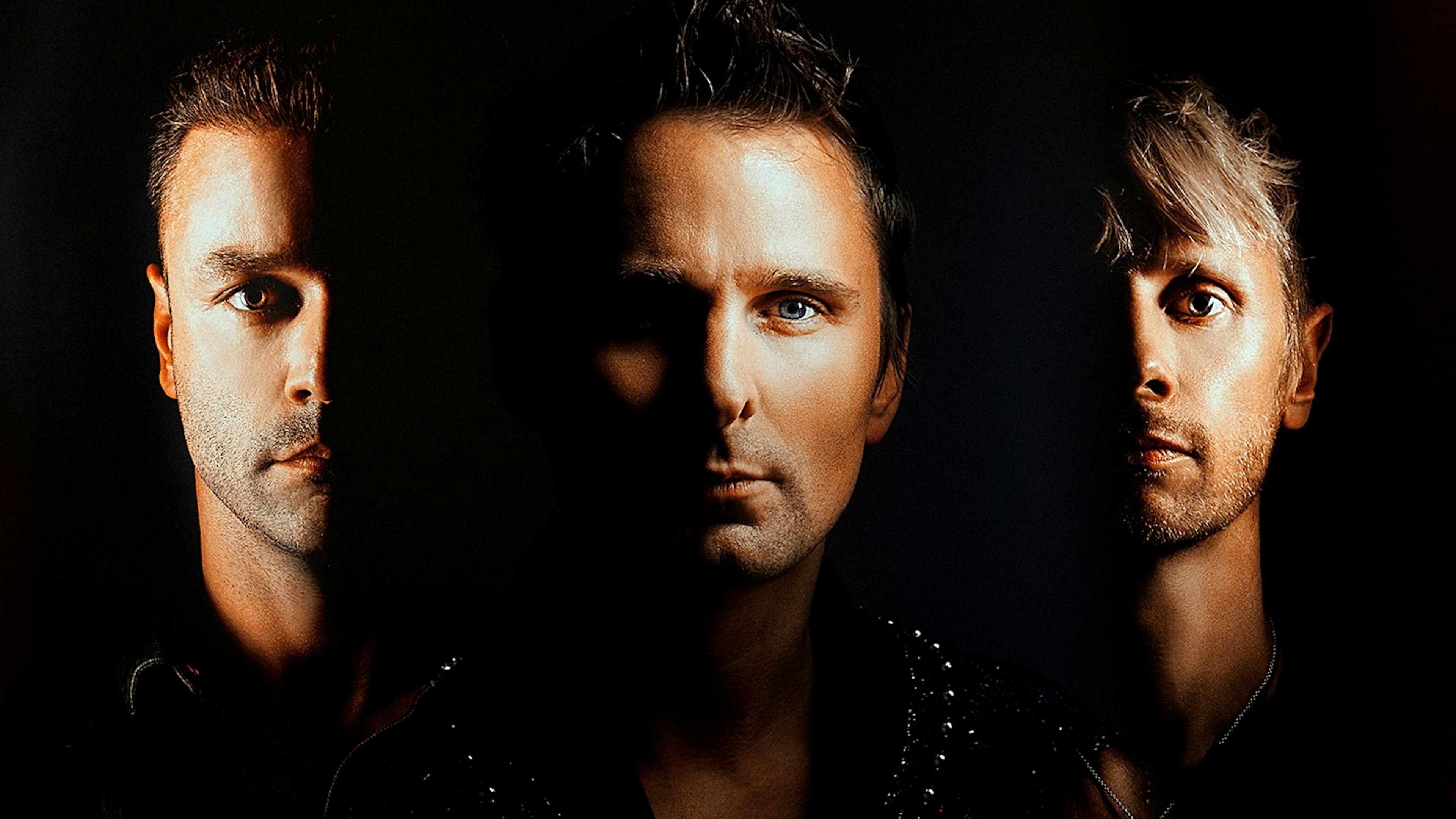 Muse's Matt Bellamy Wearing A Massive Robot Suit Is The Best Thing You'll See Today