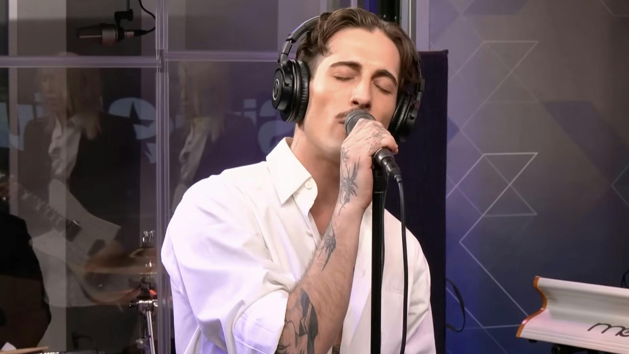 Måneskin’s Damiano David has performed a cover of Die With A Smile