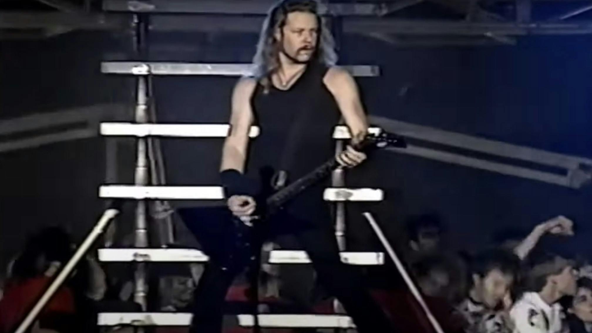 "Full-On Metal Craziness…" Watch A Metallica Show From 1991 On The Black Album Tour