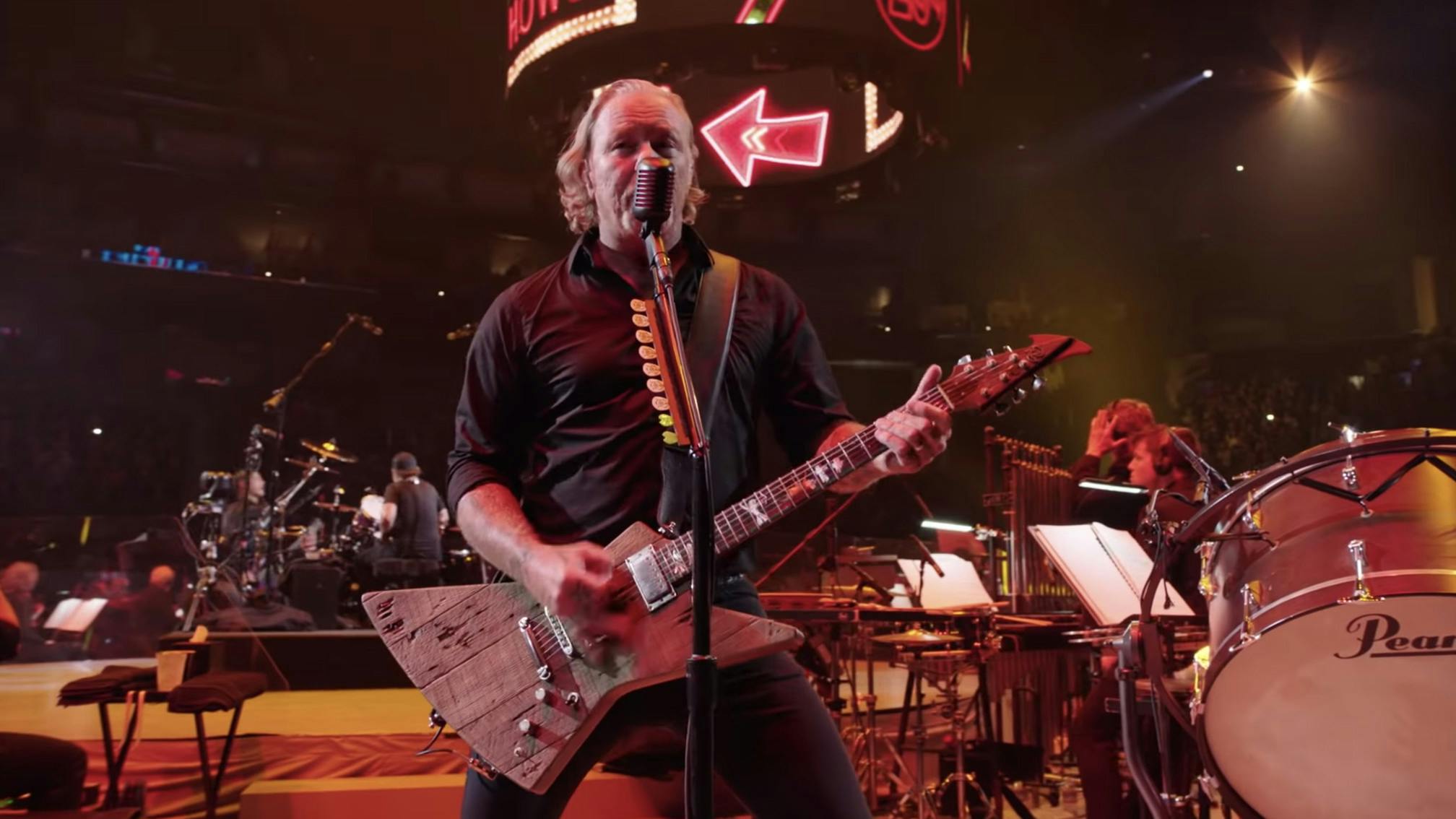 Metallica Share Epic Rendition Of Moth Into Flame From S&M2