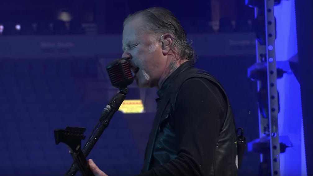 Watch Metallica Perform St. Anger In The Rain