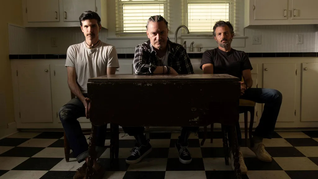 Mike Patton The Avett Brothers AVTT PTTN September 2025 promo credit Crackerfarm