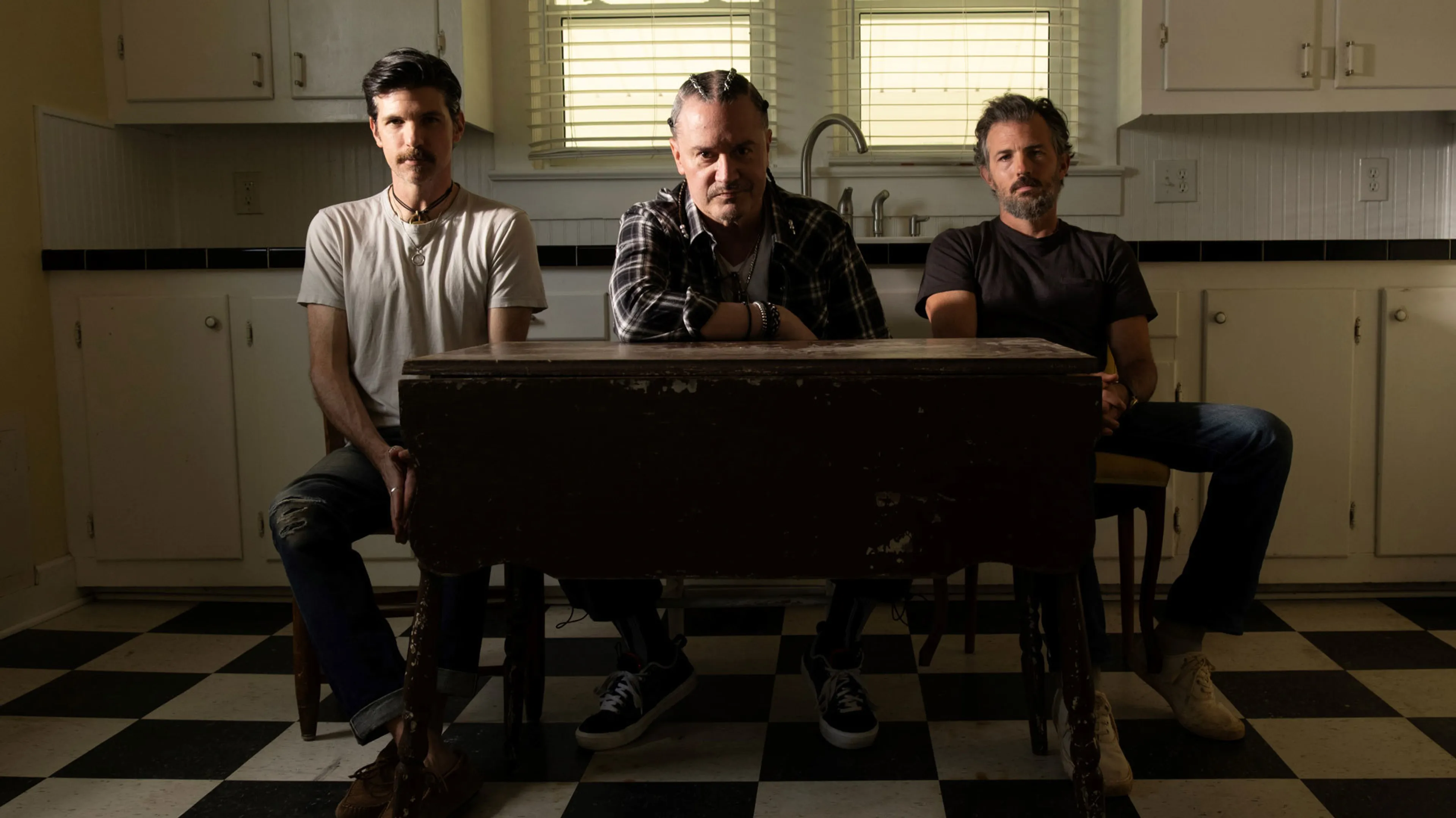 Mike Patton teams up with The Avett Brothers for new project, AVTT/PTTN