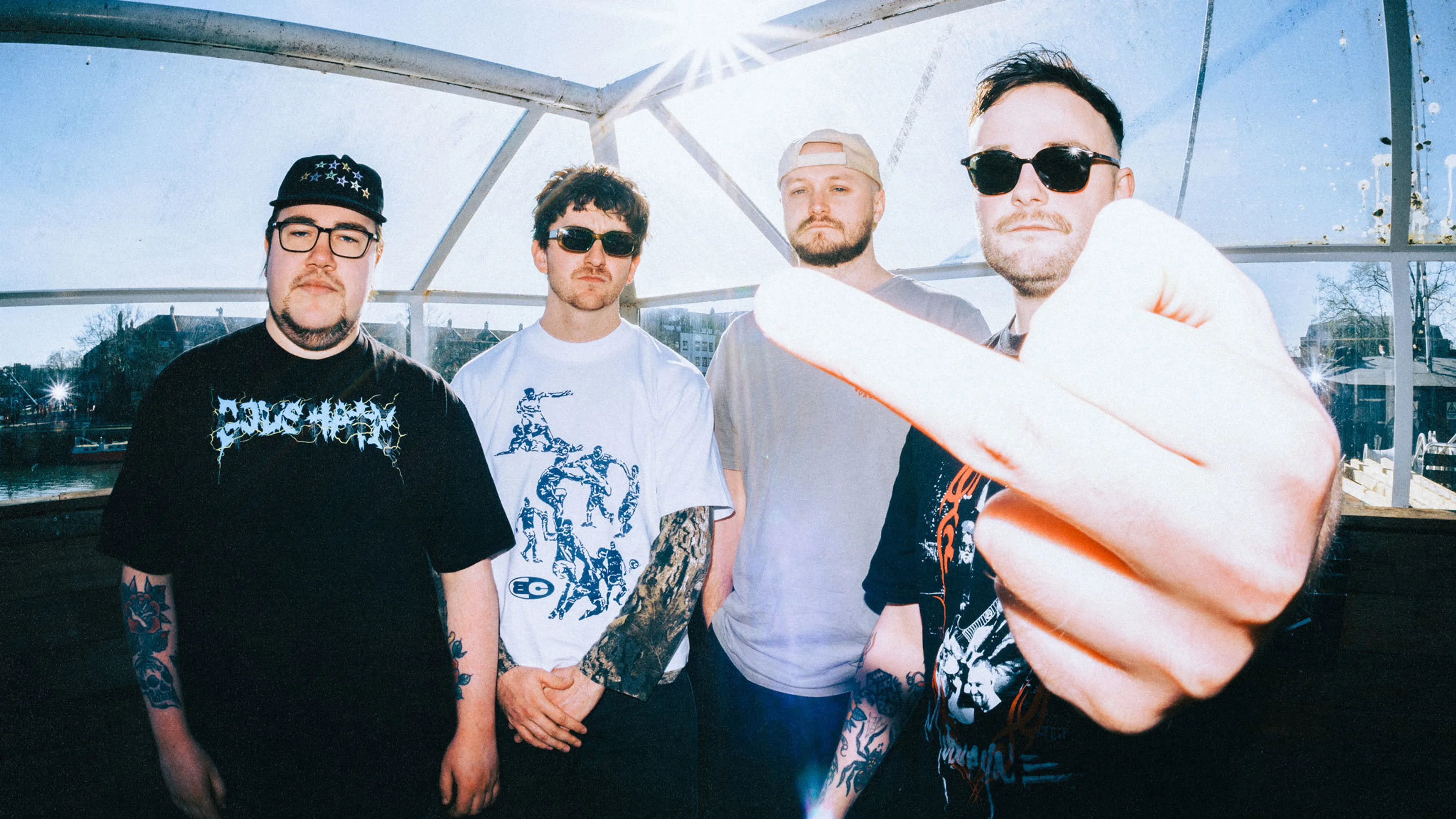 Mirrortalk sign to Hassle, drop huge new single Circle The Drain