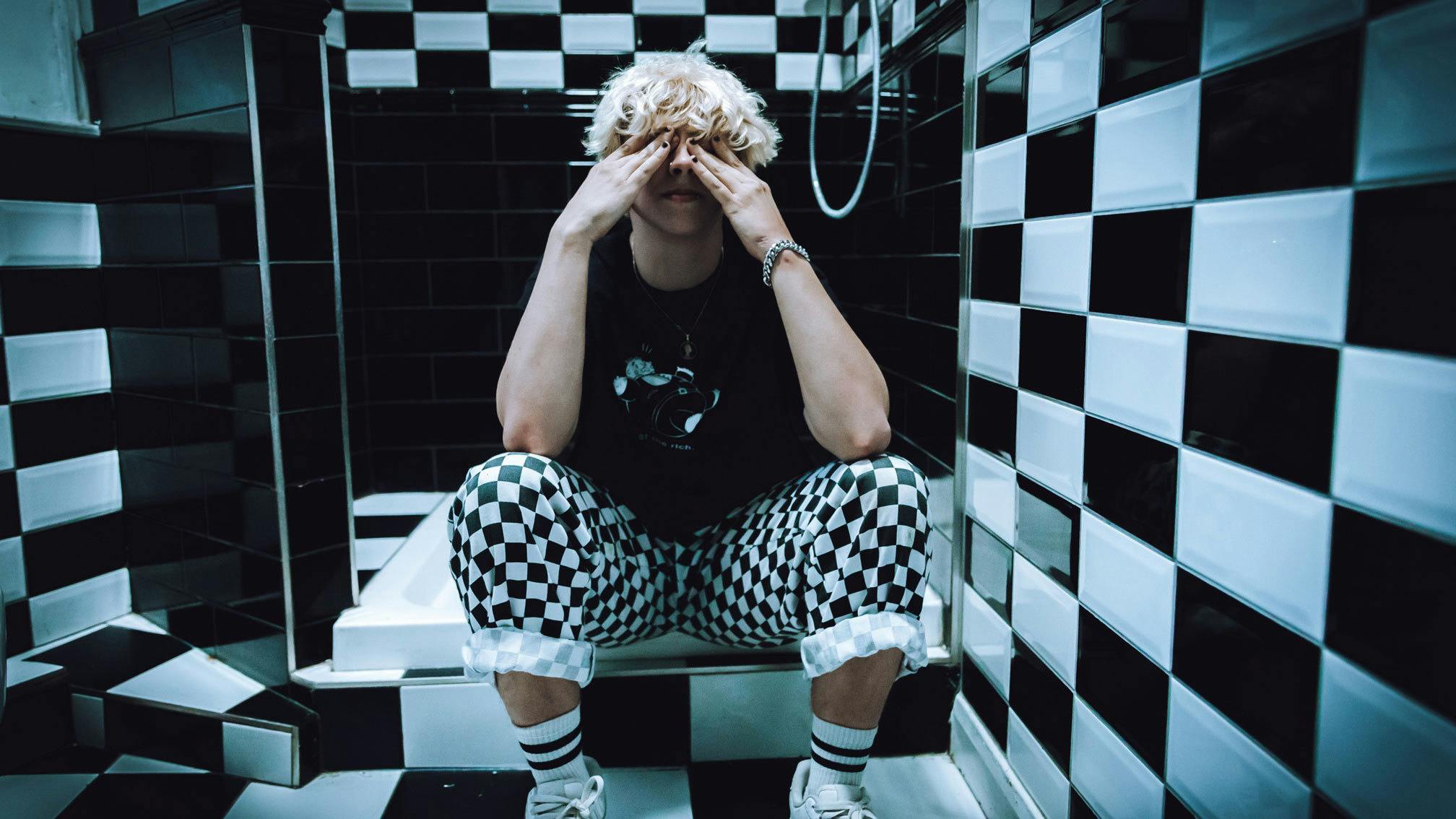 Listen to NOAHFINNCE’s angsty new single I KNOW BETTER