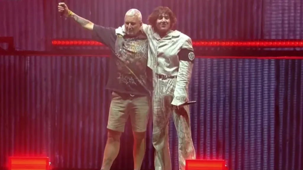 Oli Sykes Ian Sykes Bring Me The Horizon Antivist Hurricane