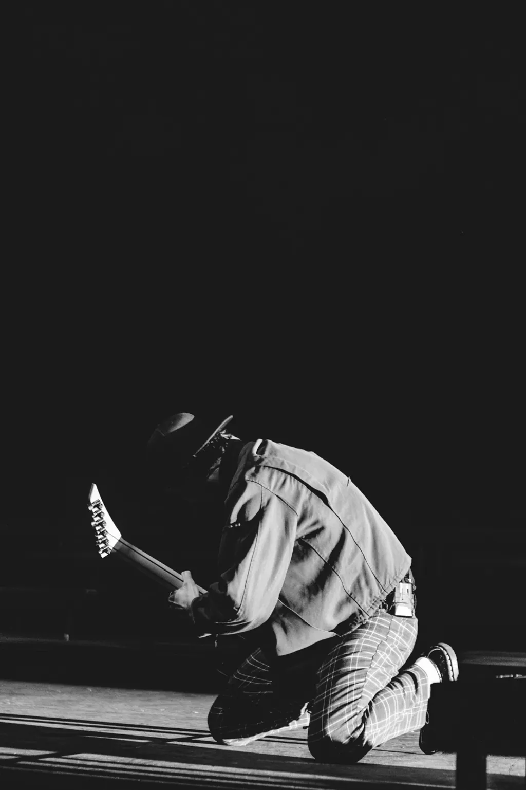 PIERCE THE VEIL WEMBLEY NIAMH LOUISE 8