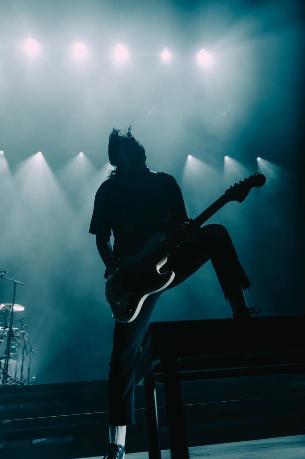 PIERCE THE VEIL WEMBLEY NIAMH LOUISE 9