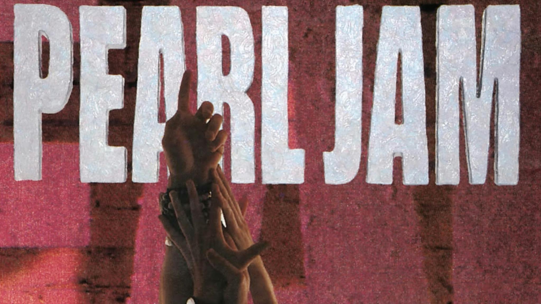 “It promises many great things”: Our original review of Pearl Jam’s legendary debut Ten