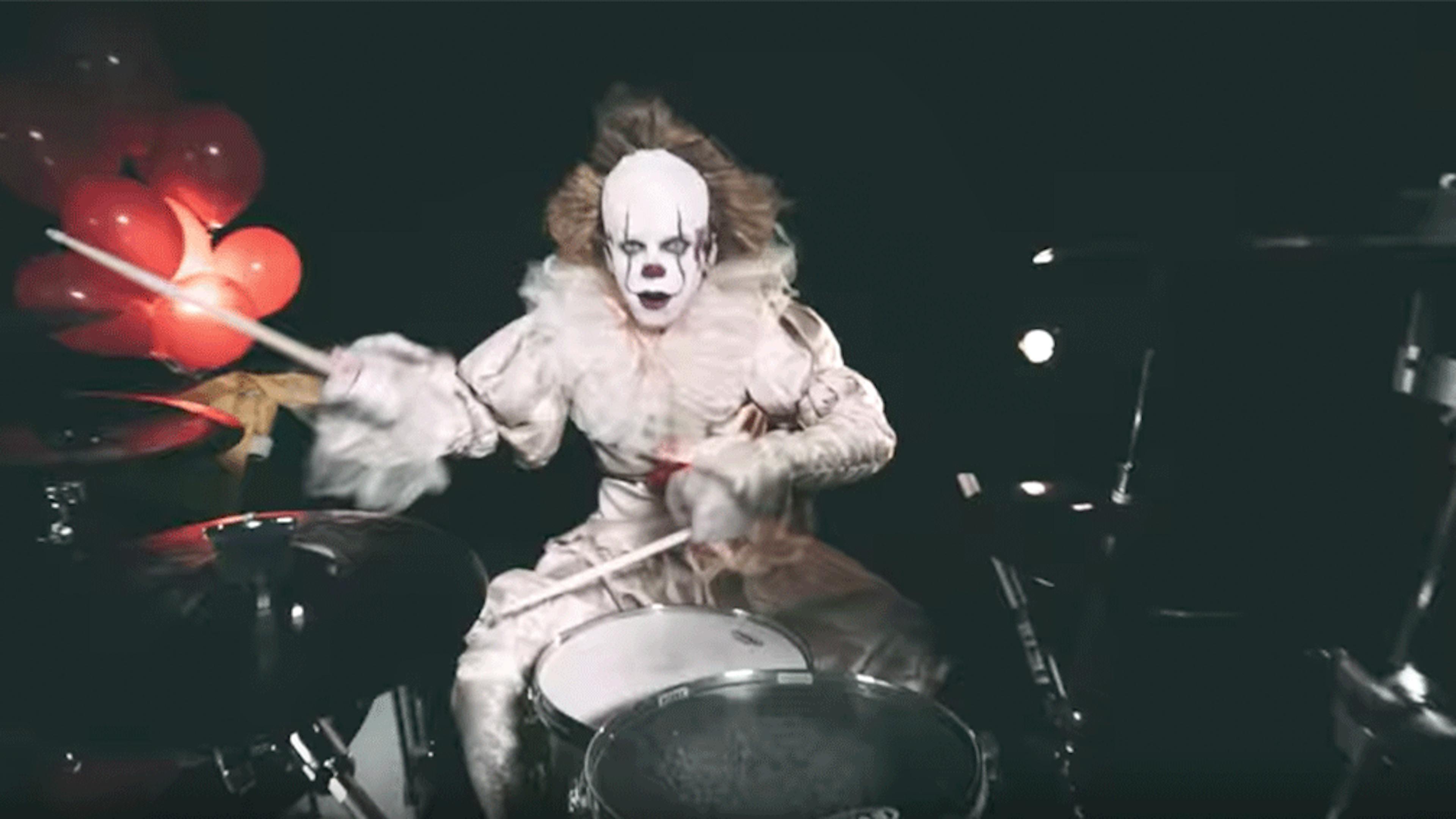 Someone Dressed Up As Pennywise And Covered Slipknot On The Drums