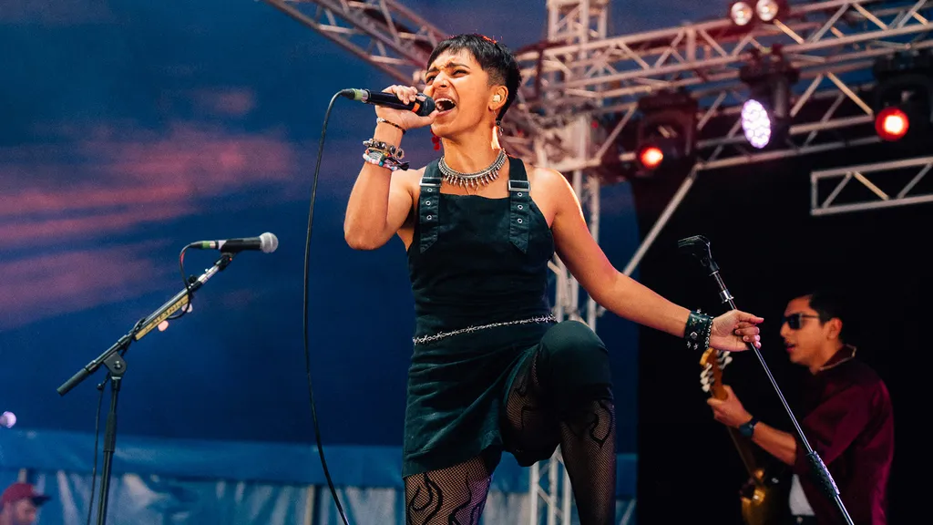 Pinkshift Download Festival 2024 live header credit Bethan Miller