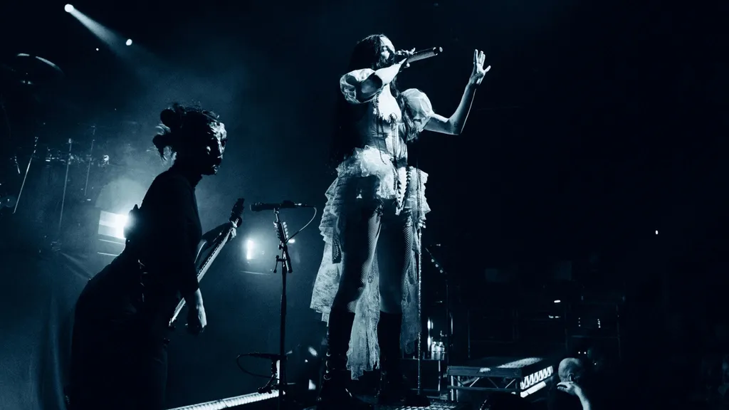 Poppy live Bristol Electric March 2026 credit Adamross Williams