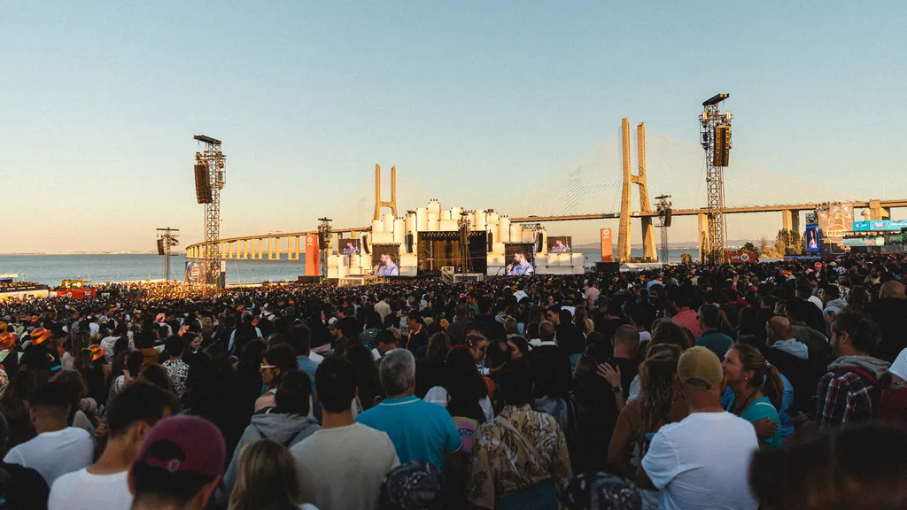 Rock in Rio Lisbon live promo header credit Tomas Domingues