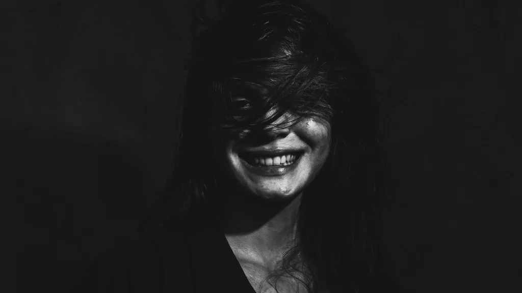 SOFIA ISELLA December 2025 promo credit Jasper Graham