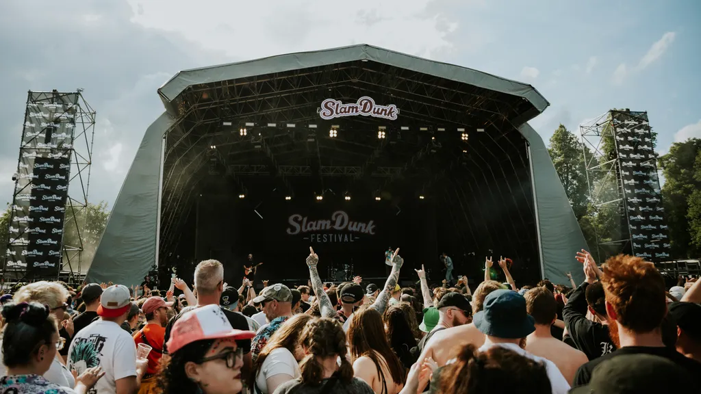 Slam Dunk header promo photo crowd credit Al Wilkinson