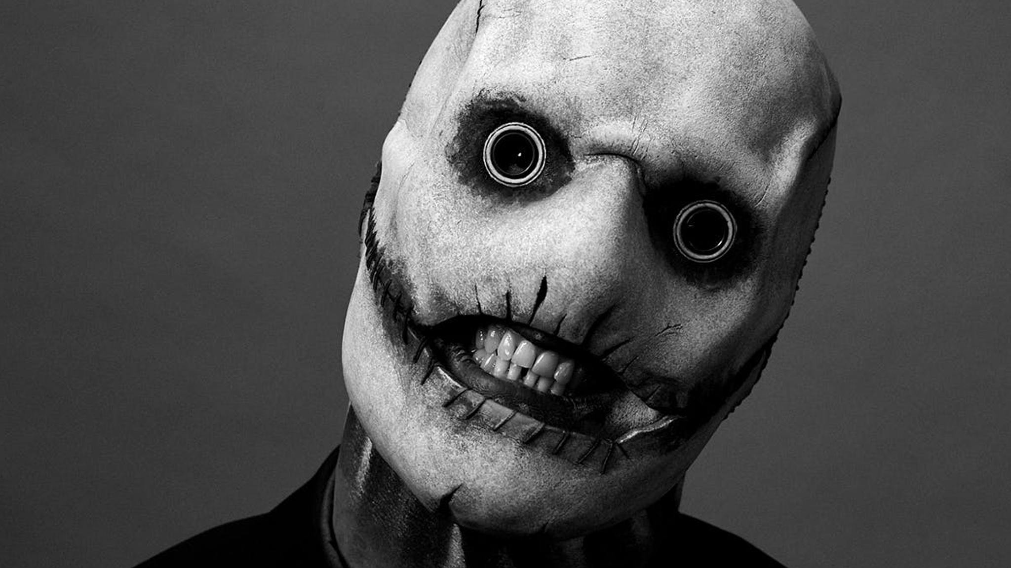 Corey Taylor explains why he revealed his new Slipknot mask last year
