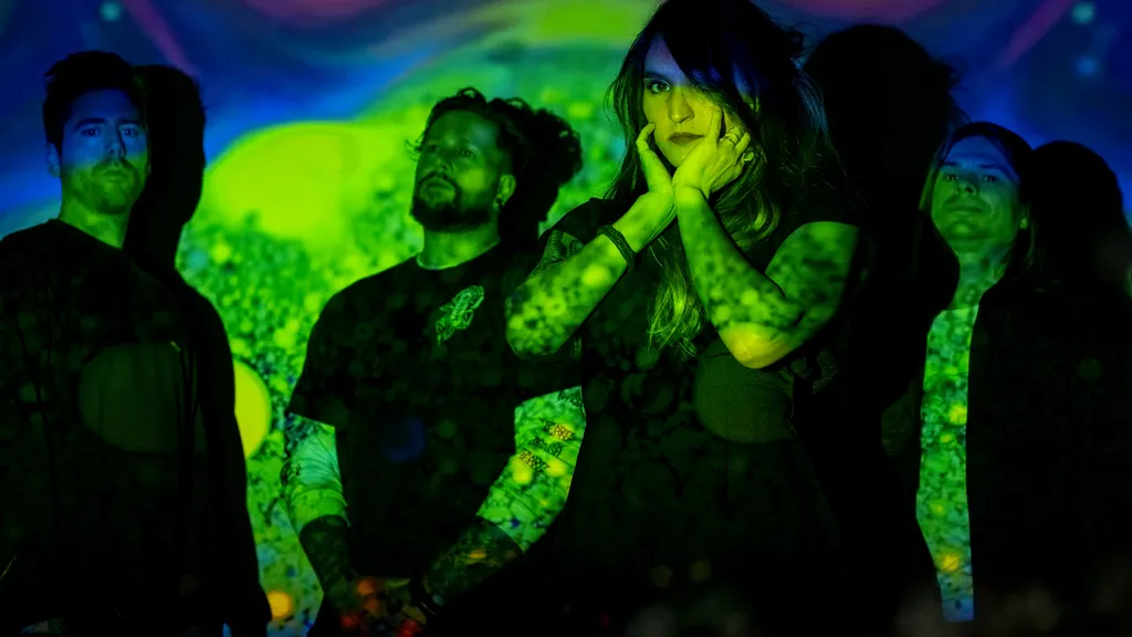 Slow Crush 2021 promo Kat De Laet 1