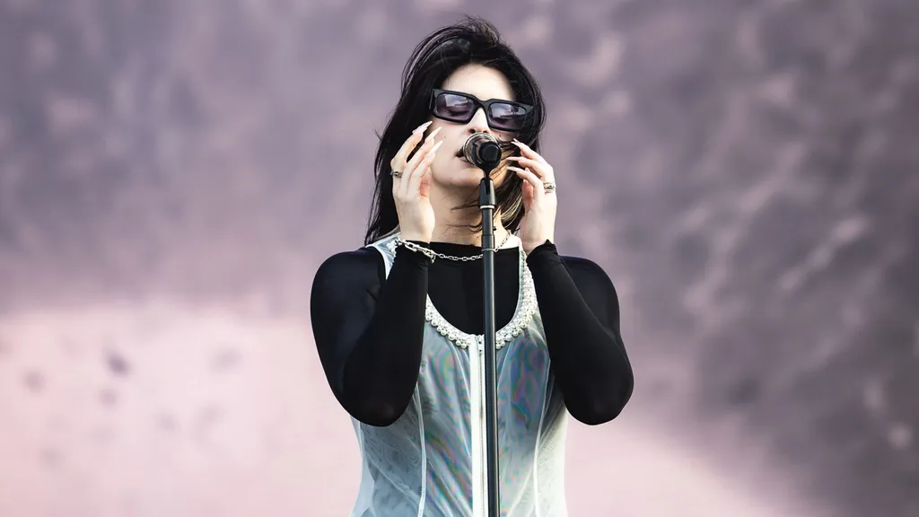 Spiritbox Courtney La Plante Download Festival 2025 live header credit Jenn Five