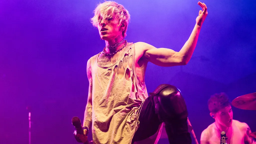 TX2 London Wembley Arena December 2025 live credit Paul Harries