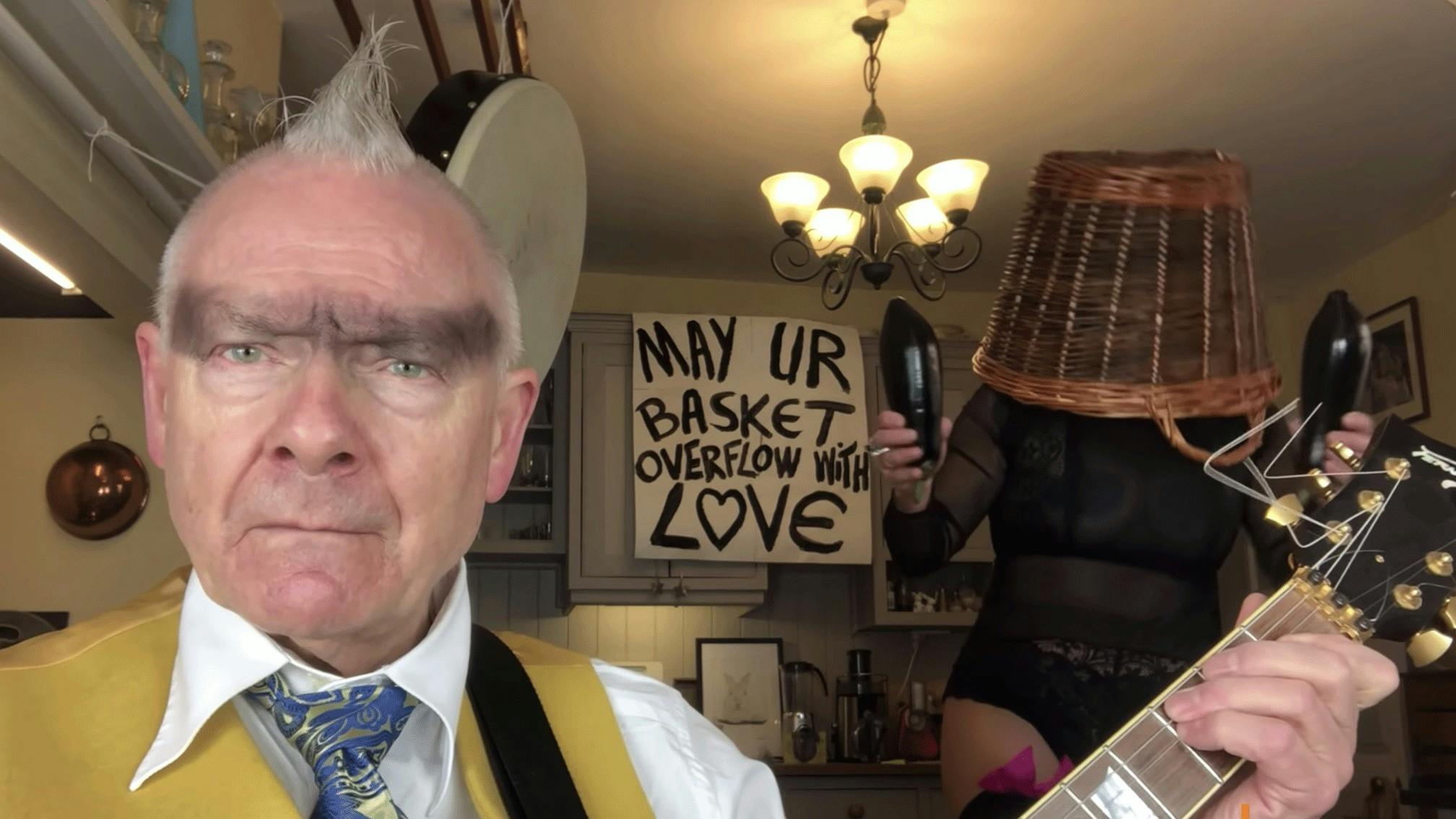 Toyah Willcox and Robert Fripp cover Green Day’s Basket Case… while wearing a basket
