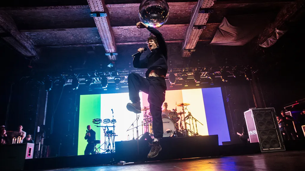 Turnstile Manchester Depot Mayfield live Brendan Yates November 2025 credit Chris Bethell