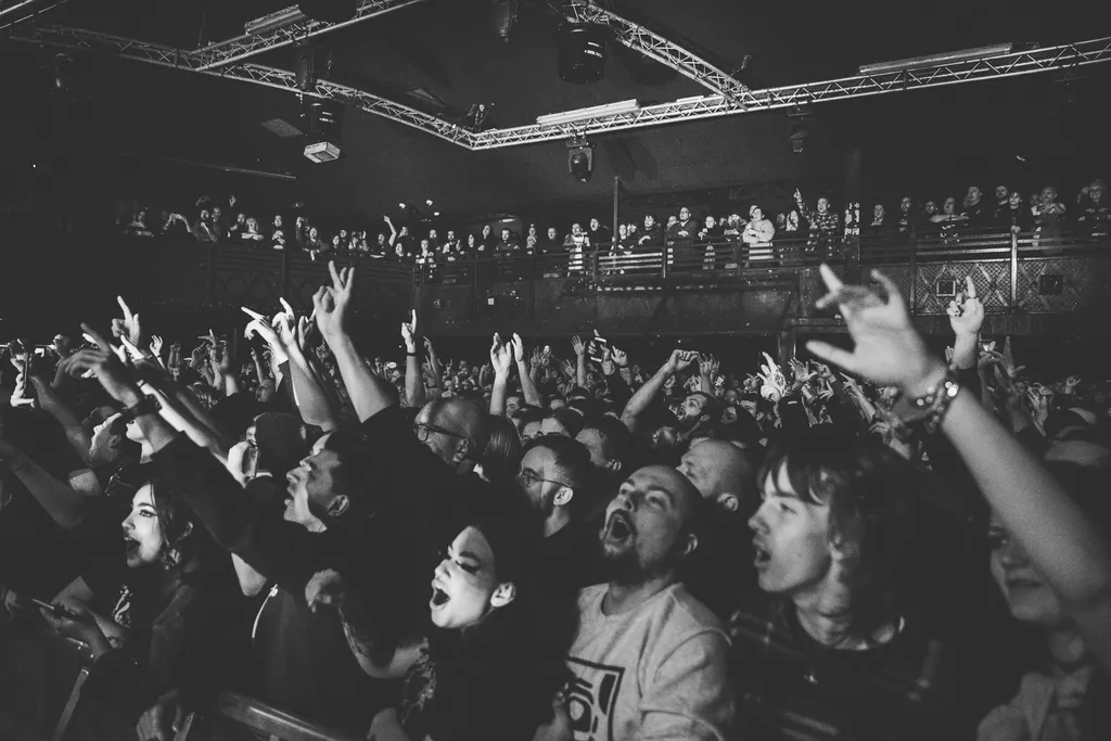 Turnstile Nottingham Rock City 2022 GLOW ON tour credit Nat Wood 14