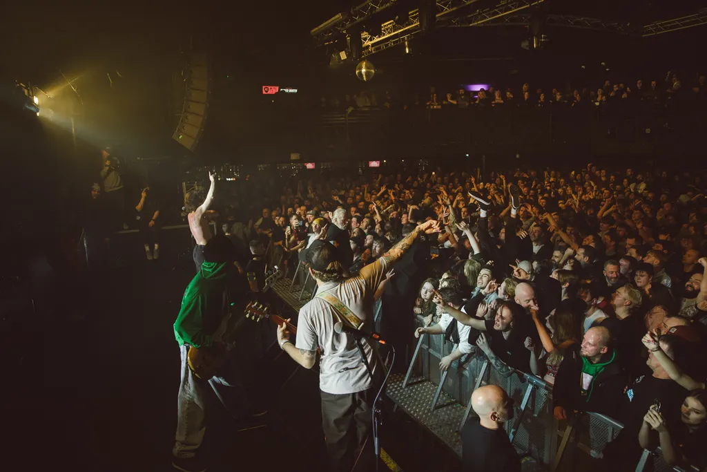 Turnstile Nottingham Rock City 2022 GLOW ON tour credit Nat Wood