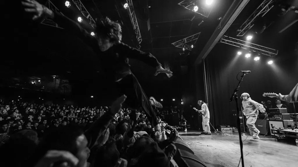 A photo of Los Angeles hardcore punk band ZULU performing live