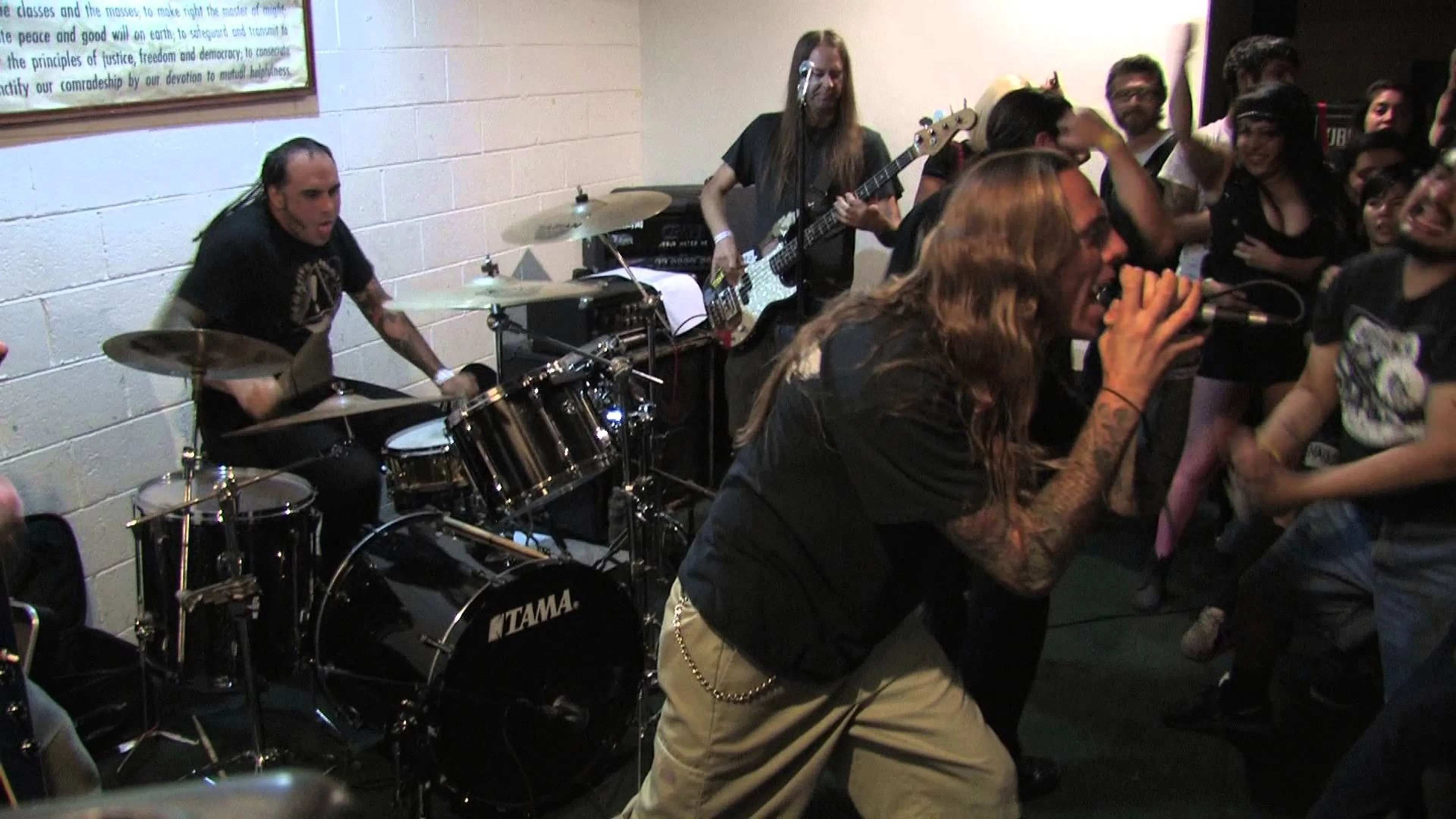 Capitalist Casualties Vocalist Shawn Elliot Has Died