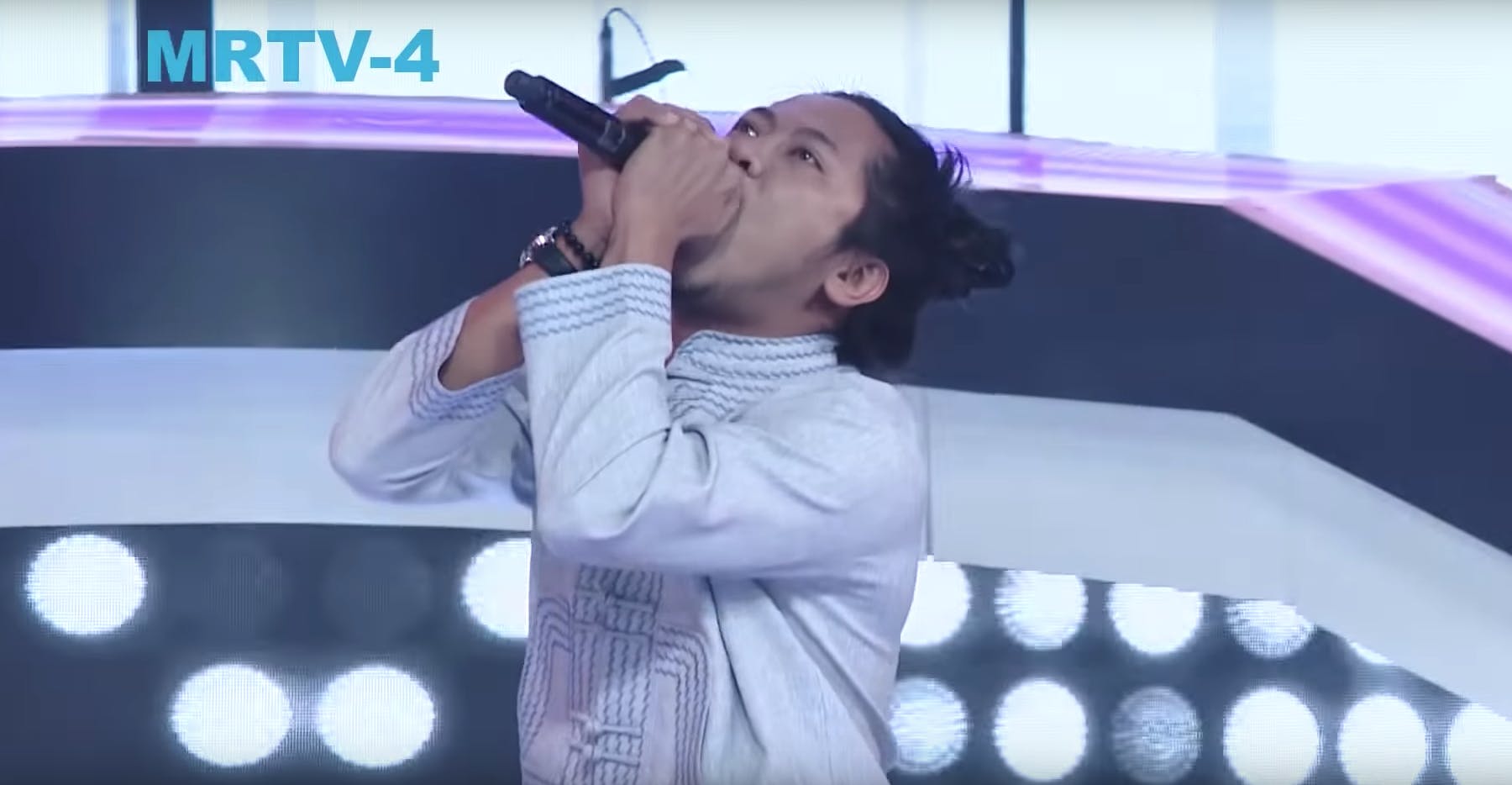 Watch This Contestant On The Voice Myanmar Absolutely Nail Slipknot's Spit It Out